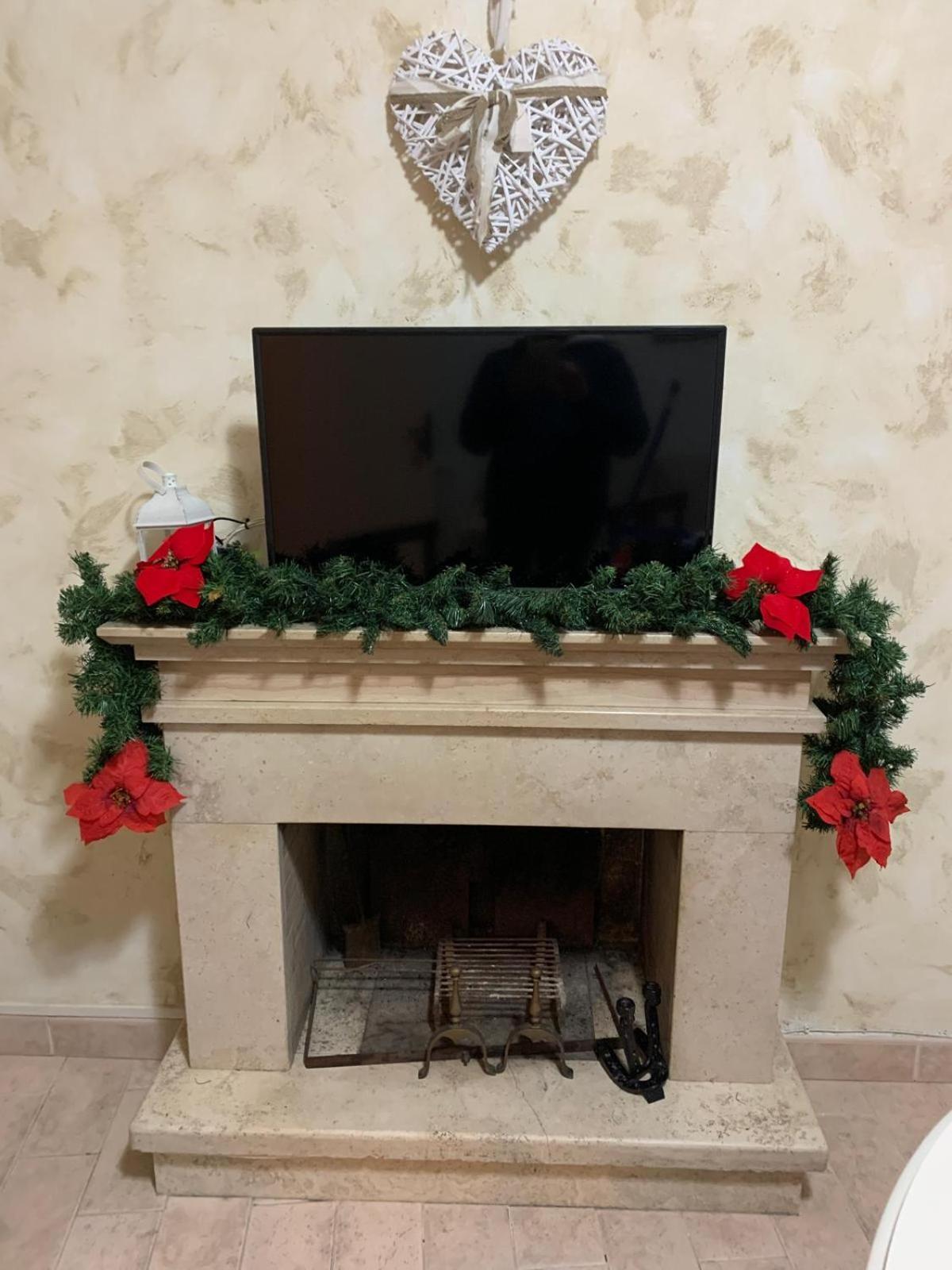 Casa Flea - Holiday Apartment With 2 Bedrooms Gualdo Tadino Dış mekan fotoğraf